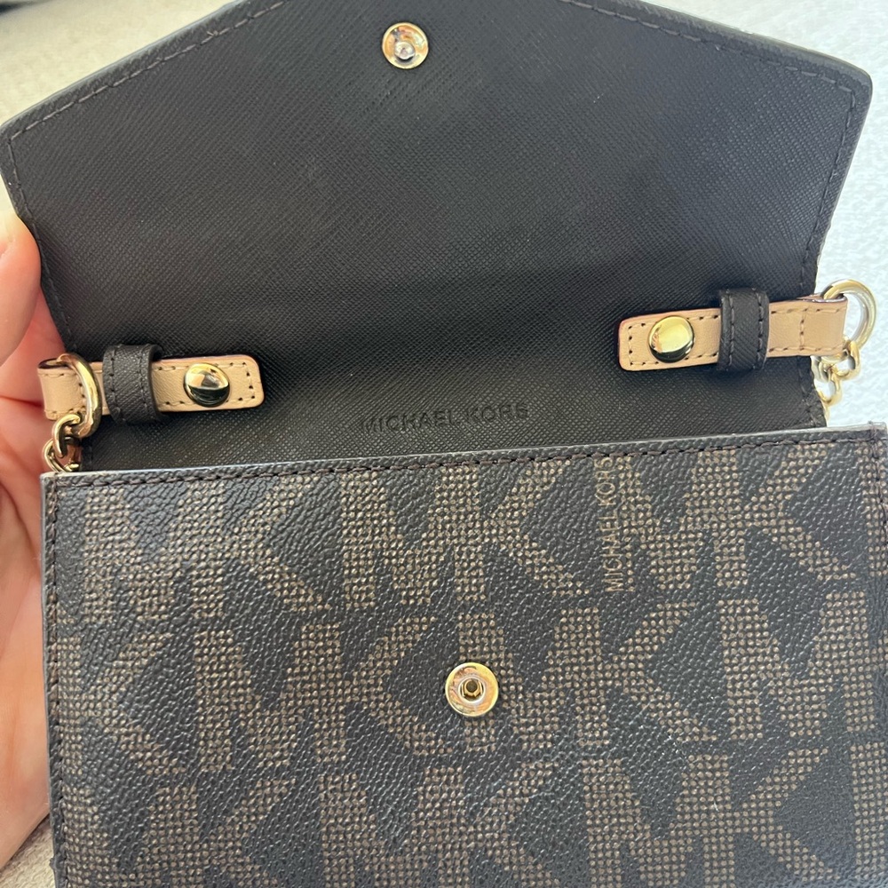 Michael Kors Mini Crossbody Bag - Picture 3 of 9